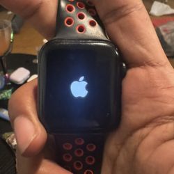 Apple Watch SE 2024