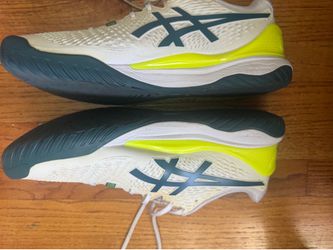 ASICS men’s tennis shoe  size 13