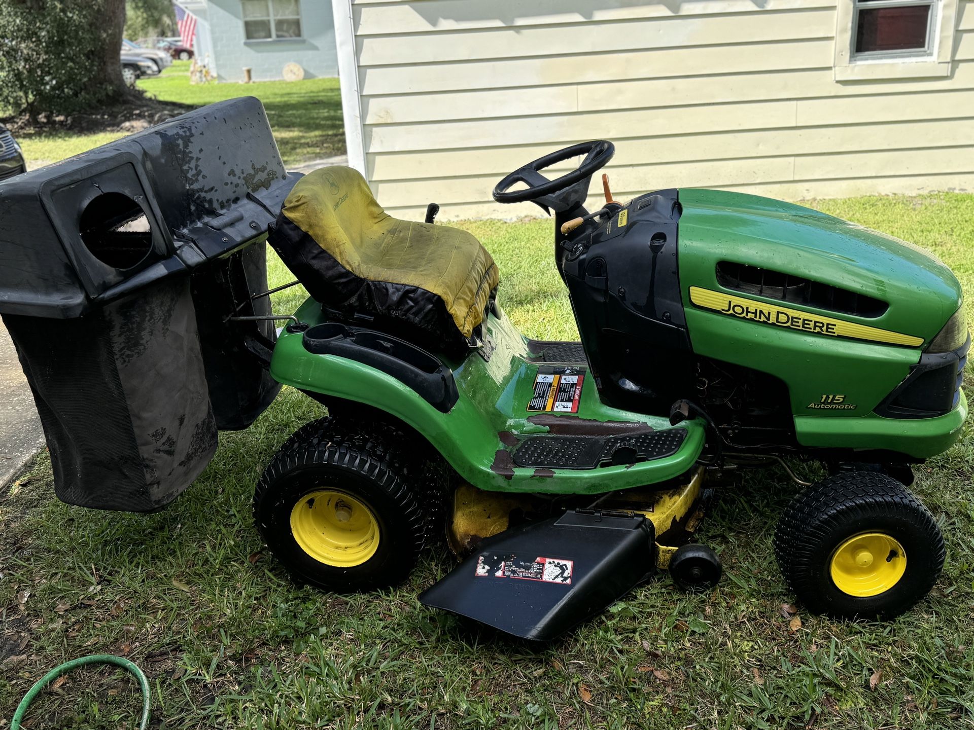 John Deere Riding Mower