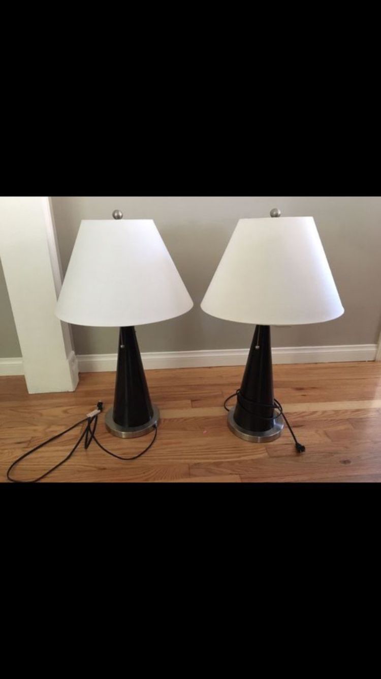 Free 2 tabletop lamps