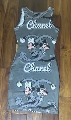 Women’s Grey Character Graphic Dress – Medium