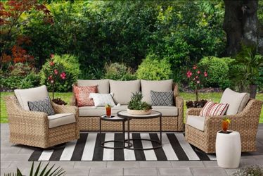 Outdoo Patio Set With Cushions