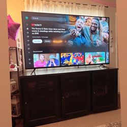 Entertainment center