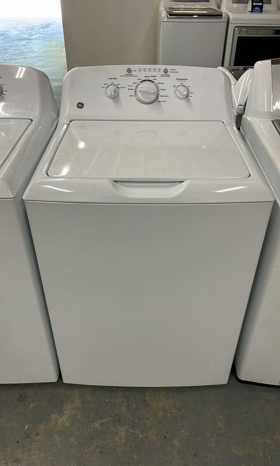 White GE Top Load Washer - Large Capacity