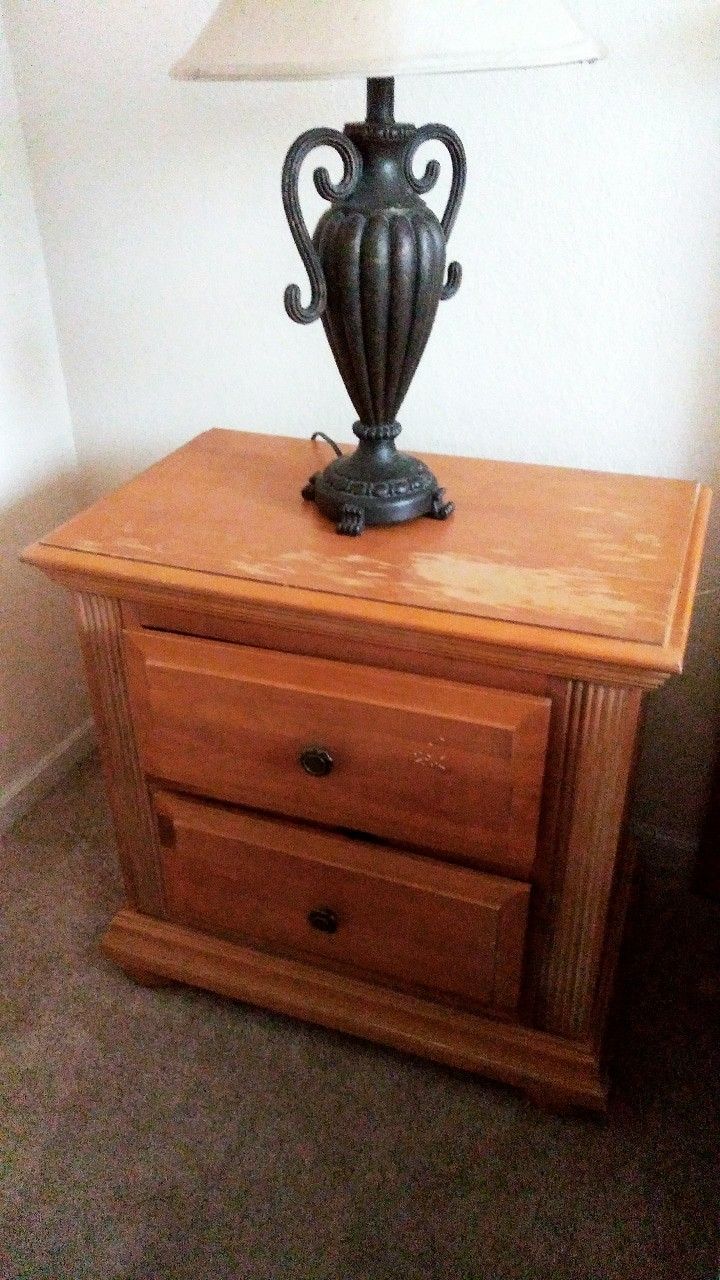 4 piece used bedroom set for Sale in Alafaya, FL OfferUp