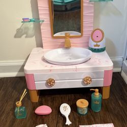 Disney Princess Vanity With Working Sink 