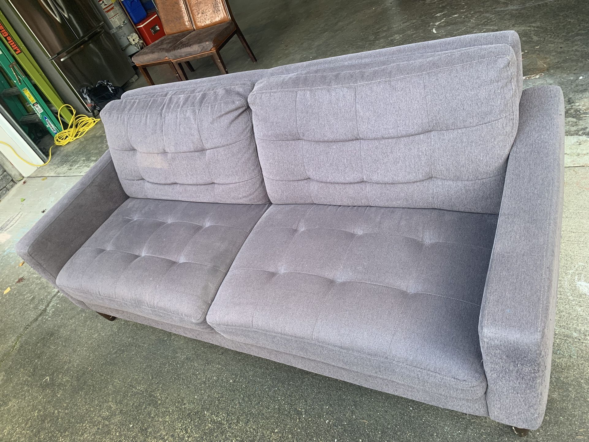 Free Kasala Couch