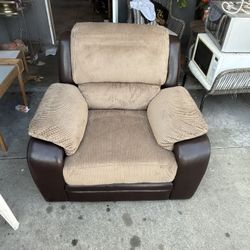 Single Sofa Perfect Condition