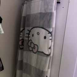Hello Kitty Gray Plaid Blanket