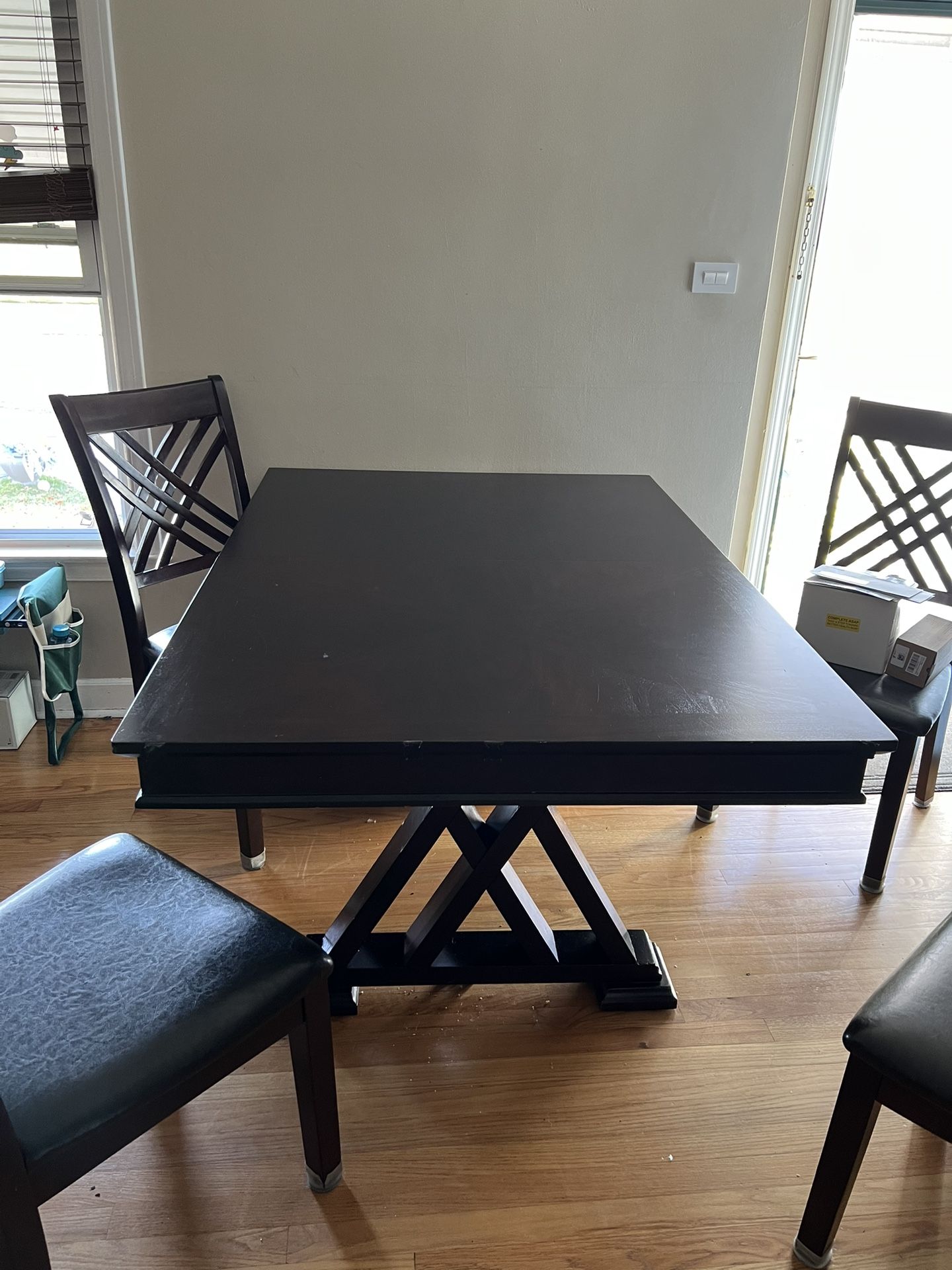 Like New Dining Room Table