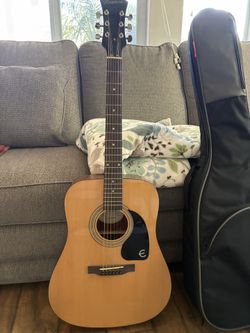 Epiphone Guitar W Case