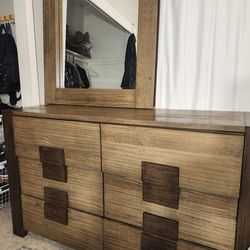 6 drawer with mirror American furniture