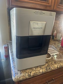Frigidaire Gallery home office ice maker machine