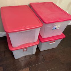 4 Plastic Bins