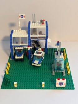 LEGO Coastal Rescue Base