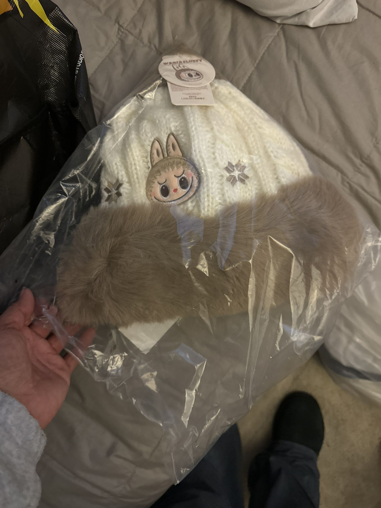 NWT Popmart Warm Fluffy Holiday Series- LABUBU Plush Hat