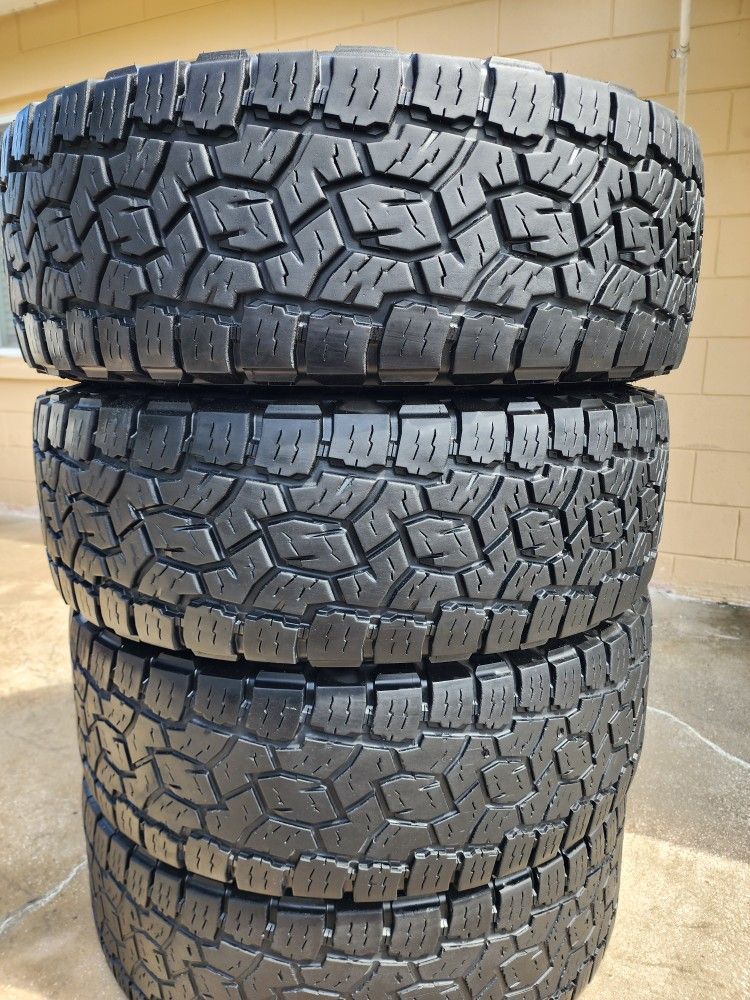 37x12.50x18 TOYO OPEN COUNTRY AT3