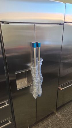 New 36" ge monogram built in refrigerator