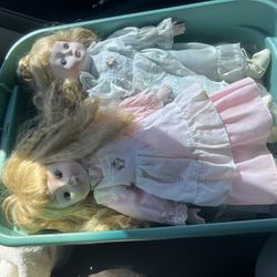 Antique Dolls 