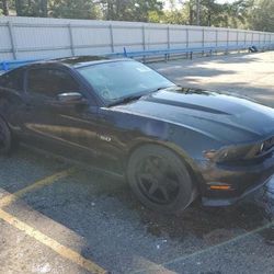 Yes 2011 Ford Mustang GT V8