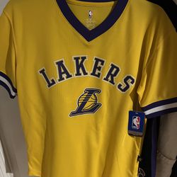 NEW Lakers  Lebron James Youth Shirt Size 14-16