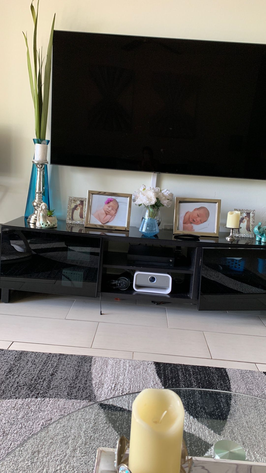 Black glass top tv stand