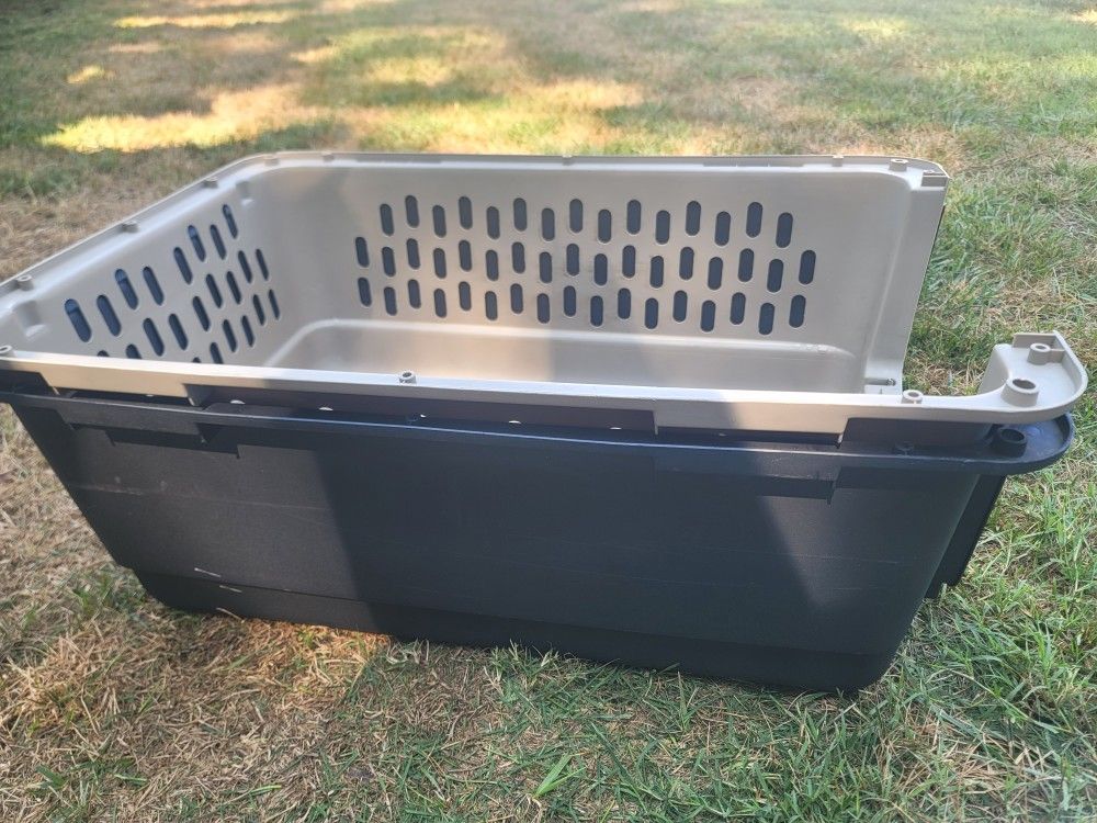 XL travel dog crate