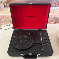 Crosley cruiser record player with bluetooth