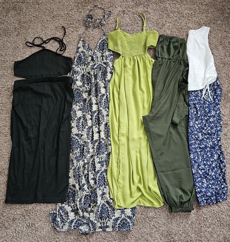 Women's Maternity Clothes Bundle Size: 8/10 L ●●READ DESCRIPTION●●