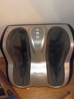 Squeeze foot massager
