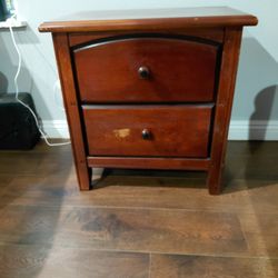 Bassett Side Dresser Great Condition 