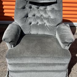 La-Z-Boy fabric cloth Recliner Chair manual control gray(address in description)