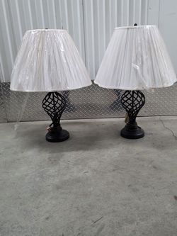 Living room Table Set W/Lamps