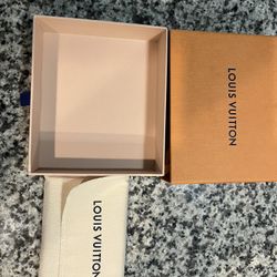 Louis Vuitton -wallet 