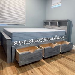 Full Bed And Mattress With Drawers 