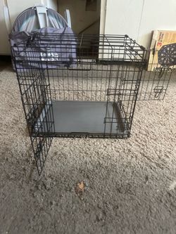 24” Folding Wire Dog Crate w/ Removable Tray