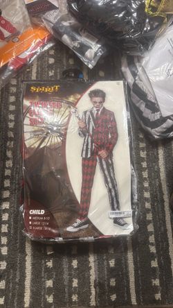 Costume