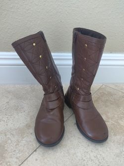 Girls brown boots size 12