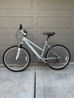 Women’s 21 Speed Mountain Bike