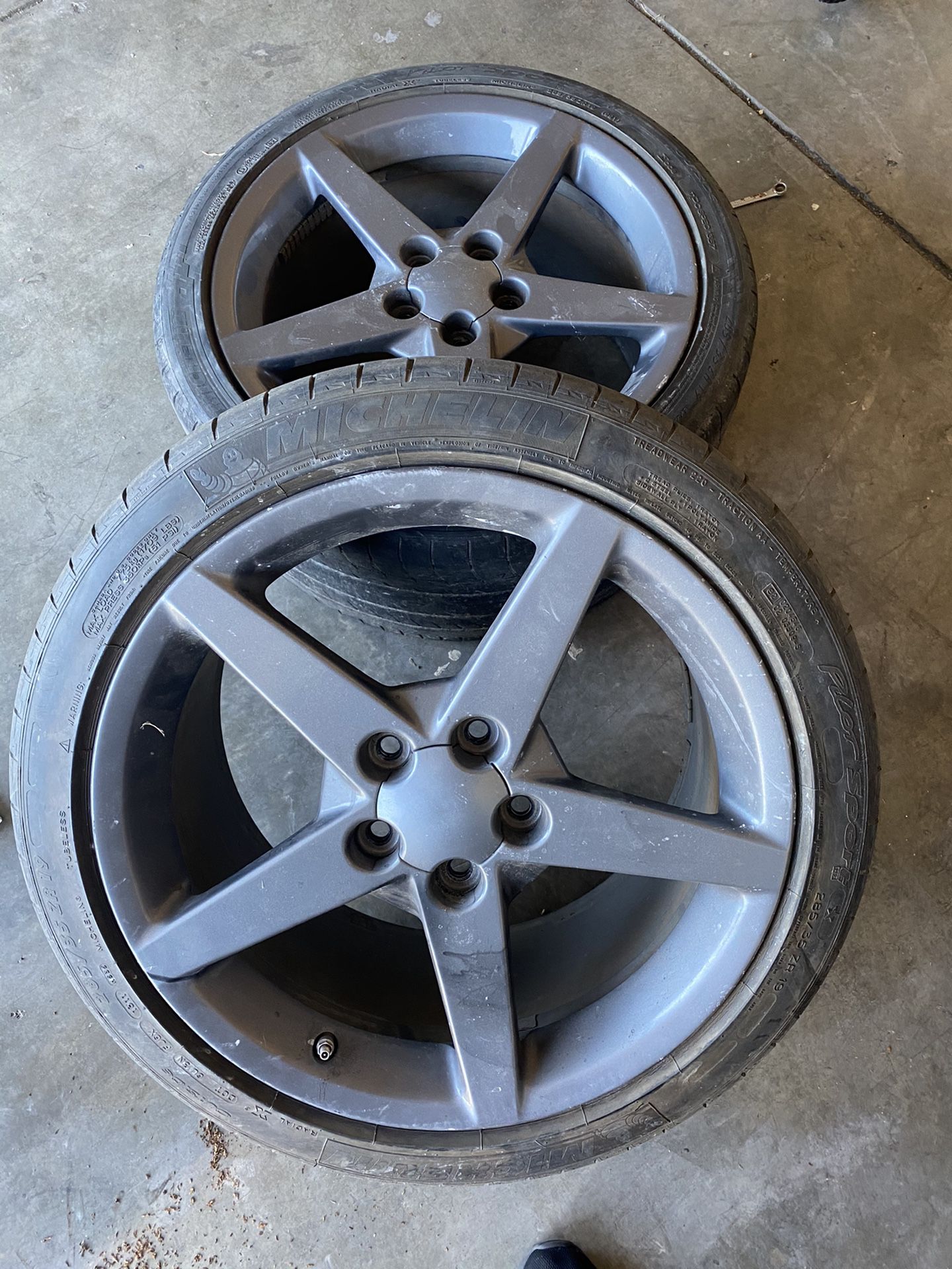 Corvette wheels 2’rims only both 19’inch