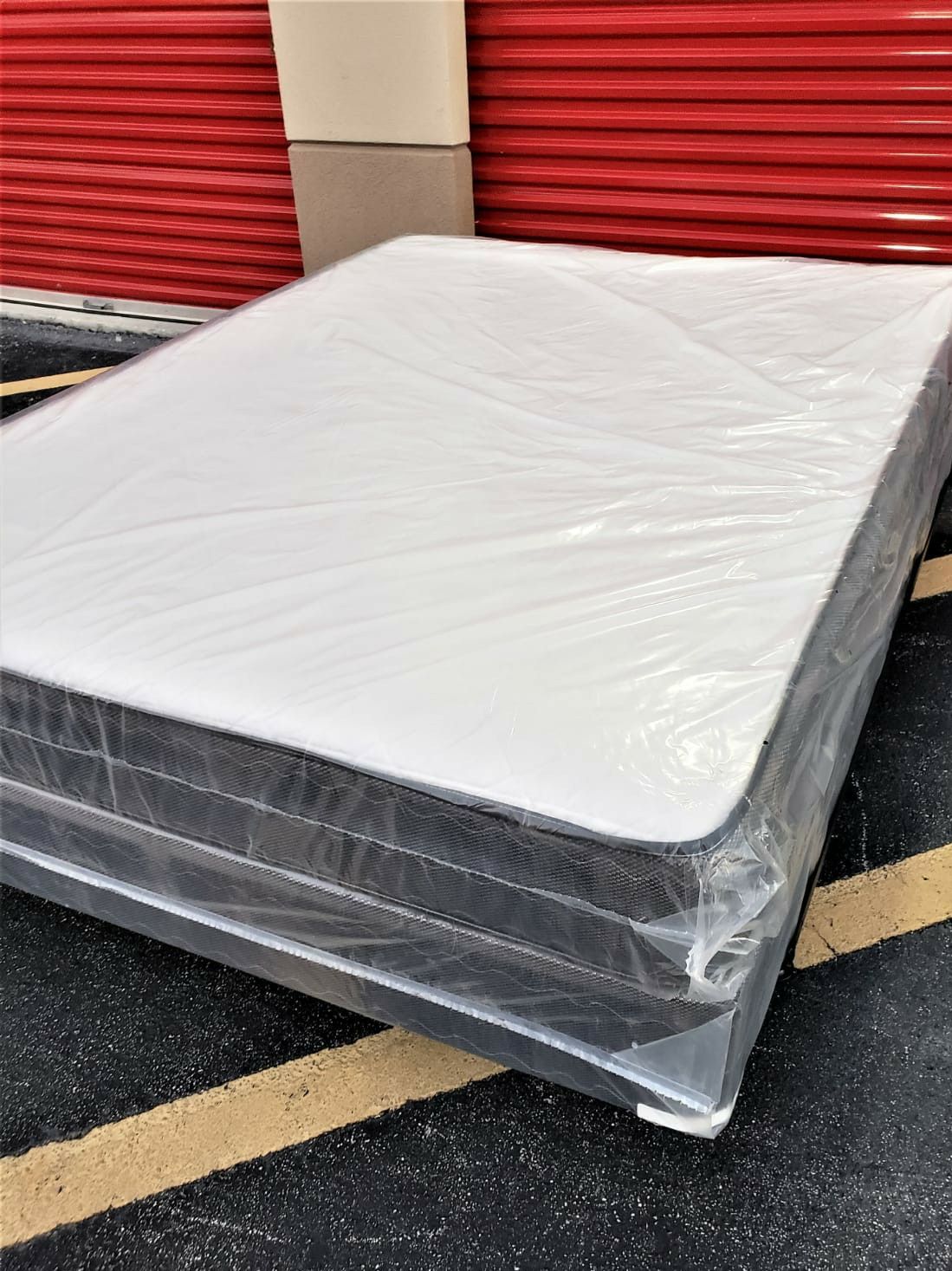 NEW QUEEN MATTRESS AND BOX SPRING 😉 100% QUALITY & CONFORM 👌