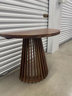 Round Wood Entry Table with Slatted Base