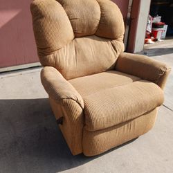 RECLINER SOFA