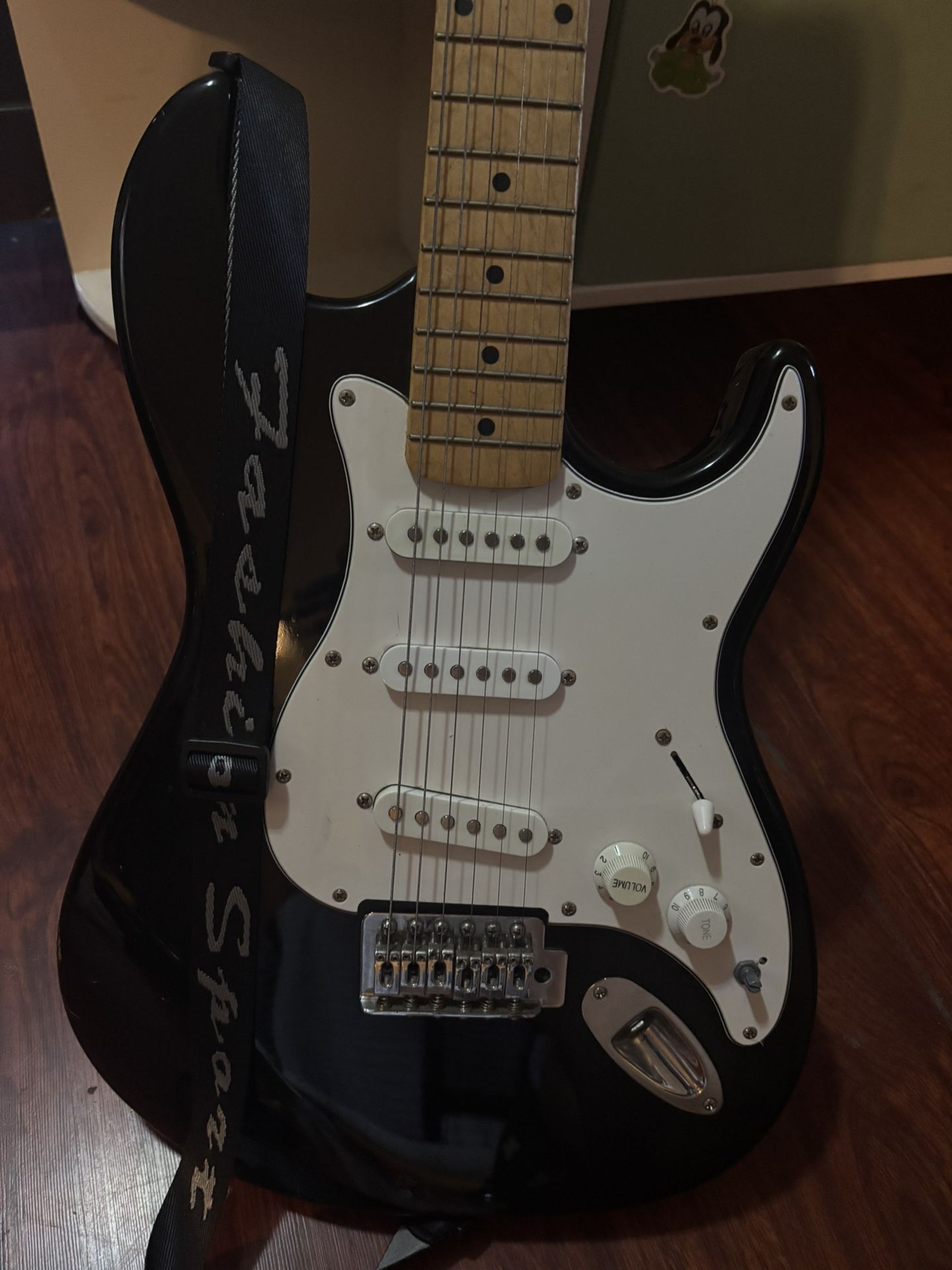 Silverstone Electric Guitar