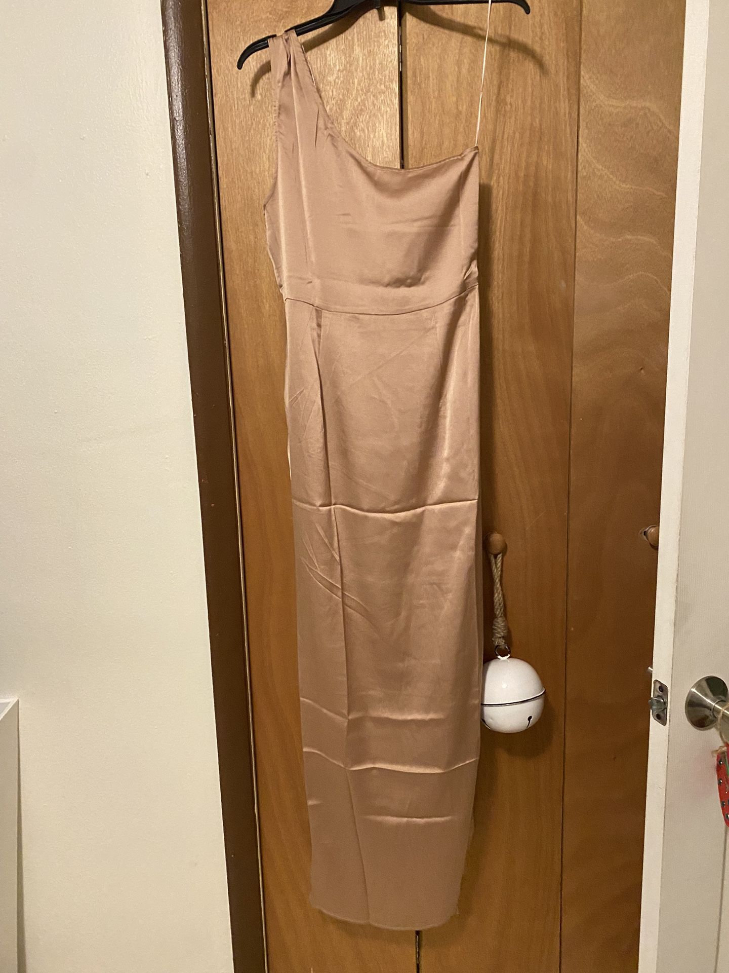 BRIDESMAIDS DRESSES
