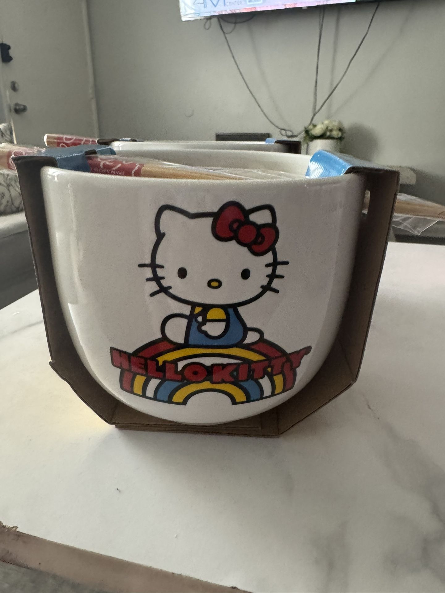 Hello Kitty Ceramic Bowl With Chopsticks