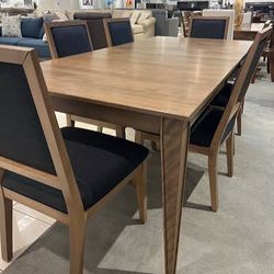 Modern Wood Table /Dining Sets /Same Day Delivery/ No Credit Needed 