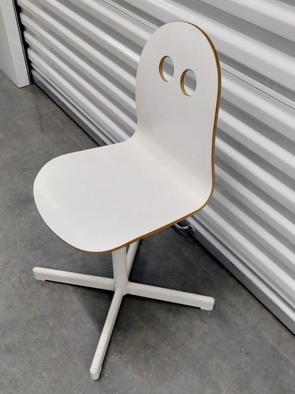 IKEA Valfred / Sibben White Children's Desk Chair