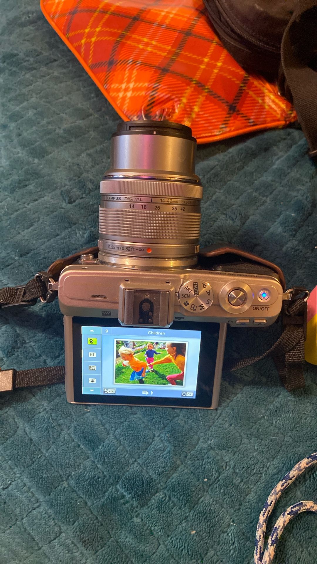 Olympus PEN E-PL7 Lite Camera
