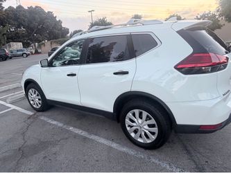 2017 Nissan Roger